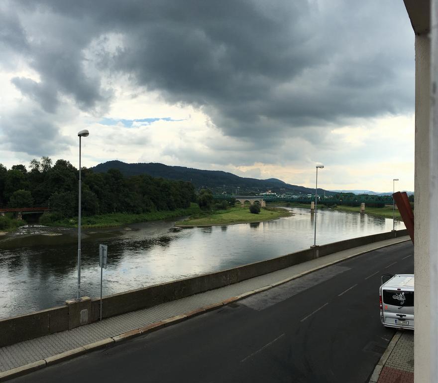 City Apartment Decin Buitenkant foto